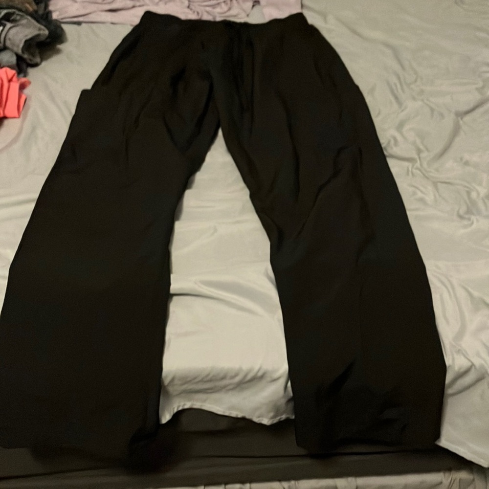 Gt performance black bootcut scrub pants